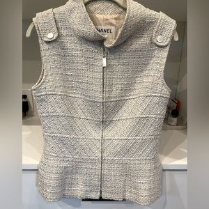 Chanel Beige Tweed Vest. Never Worn